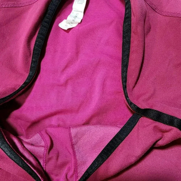 Vintage Lululemon Athletica Top Square Neck Cap Sleeve Women's X1 Purple / Black - Picture 10 of 11